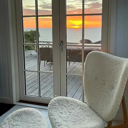 Cosy With Magical Views Near *